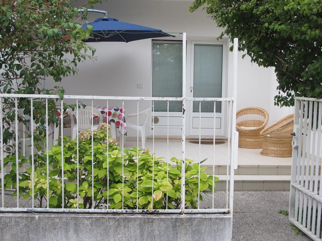 Villa Flora กราโด ภายนอก รูปภาพ