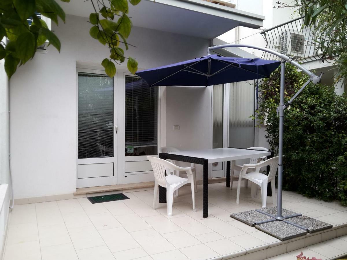 Villa Flora กราโด ภายนอก รูปภาพ